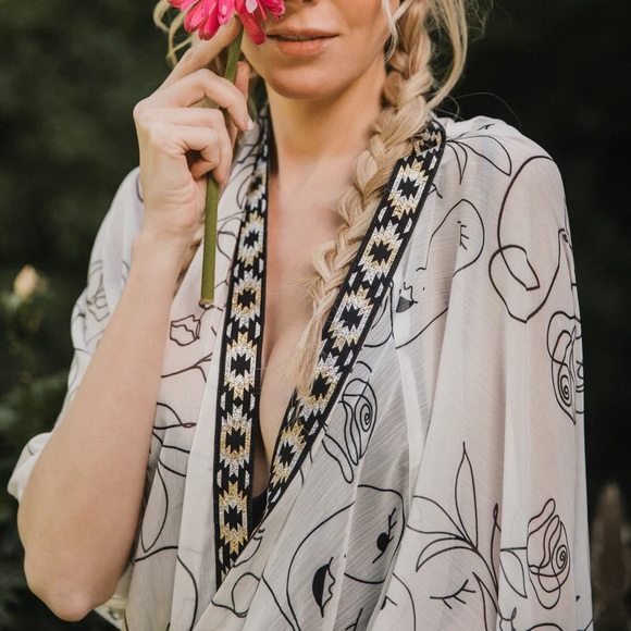 Longline Kimono Beach Cover-Up with Geometric Metallic Trim (Sukiso) - Picture 3 of 13